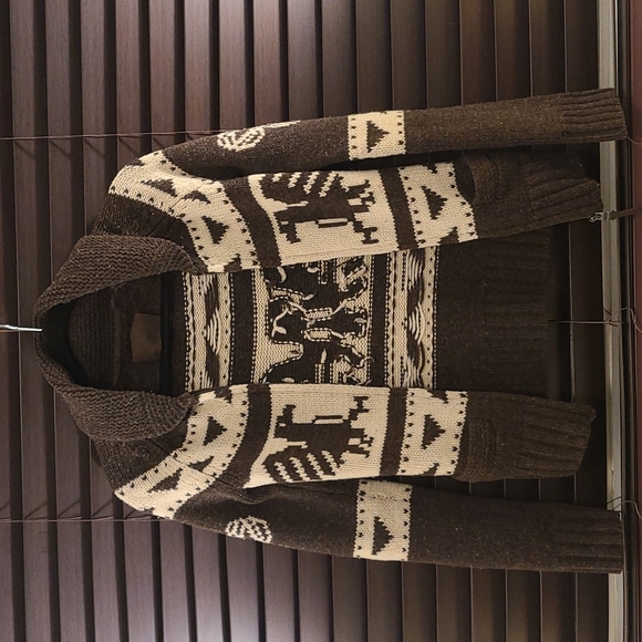 Aritzia TNA 100% Lambswool Sweater - Picture 2 of 8